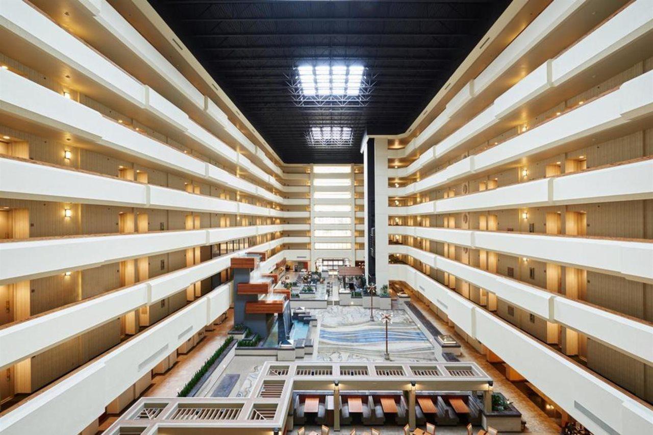 Doubletree By Hilton Convention Center 4*
