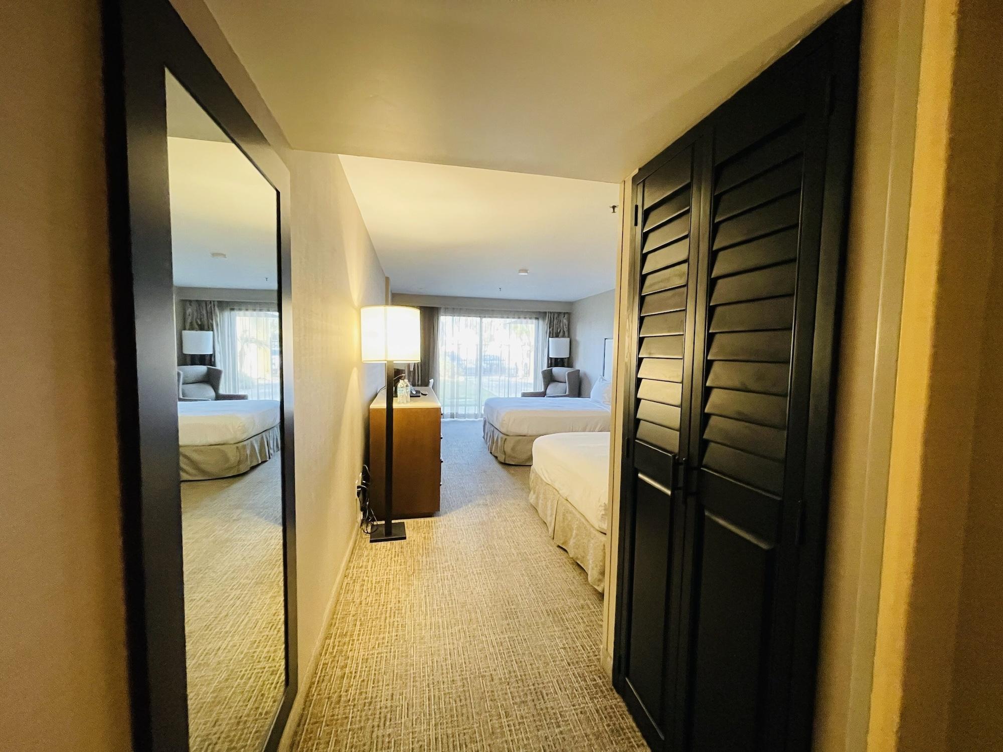 Doubletree By Hilton Convention Center Hotel Fresno