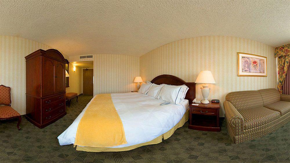 Hotel Doubletree By Hilton Convention Center