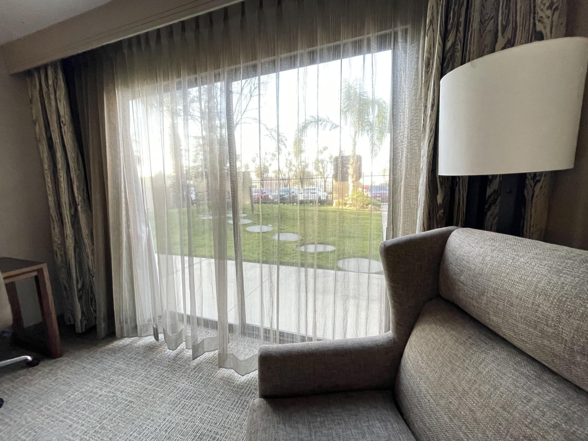 Doubletree By Hilton Convention Center Hotel Fresno