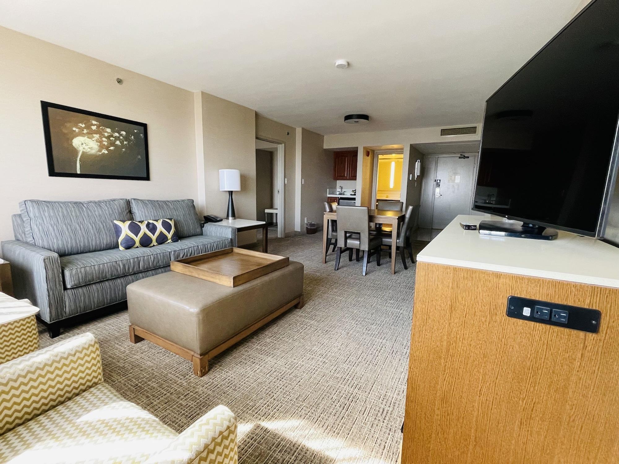 Hotel Doubletree By Hilton Convention Center 4*