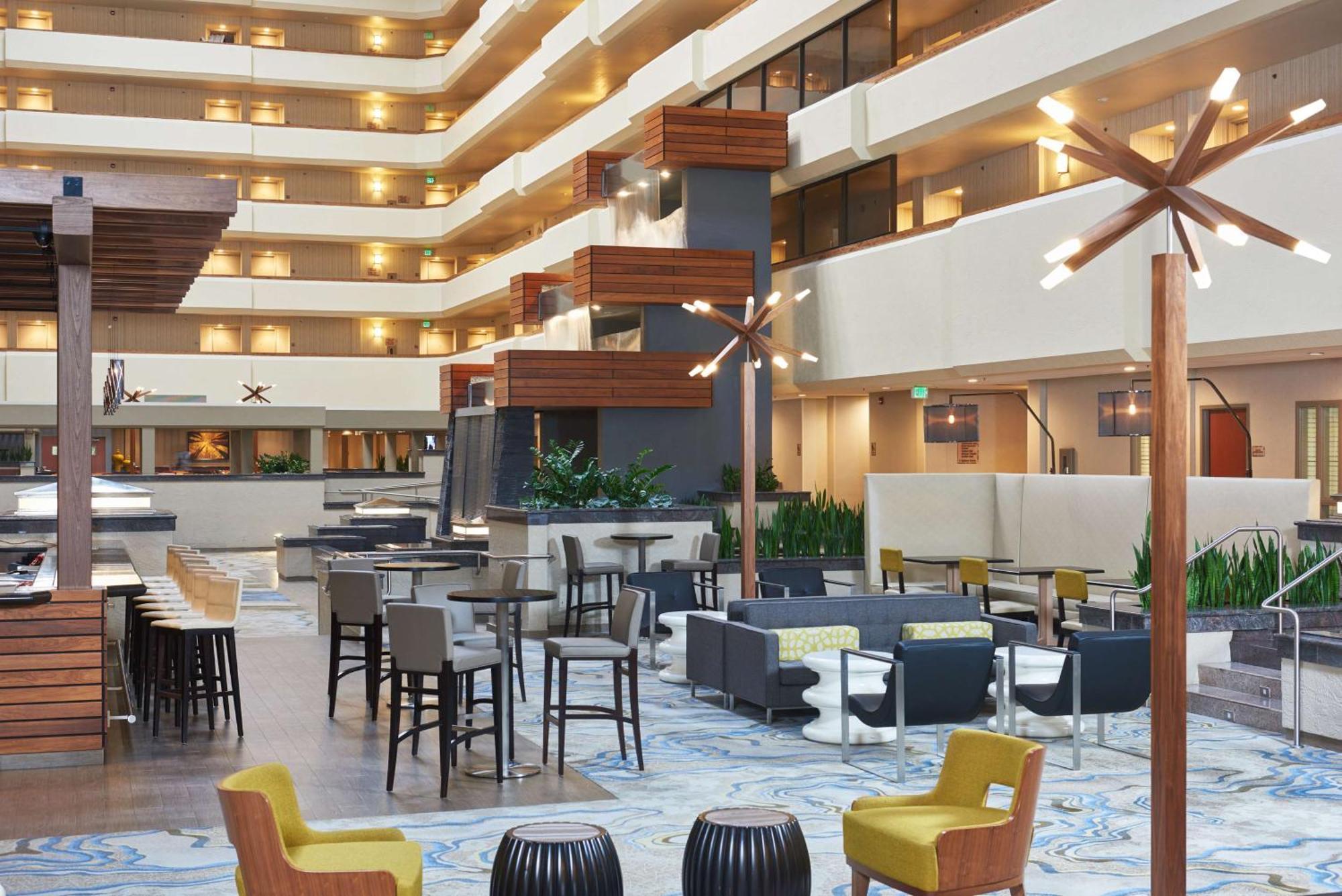 Doubletree By Hilton Convention Center Hotel 4*