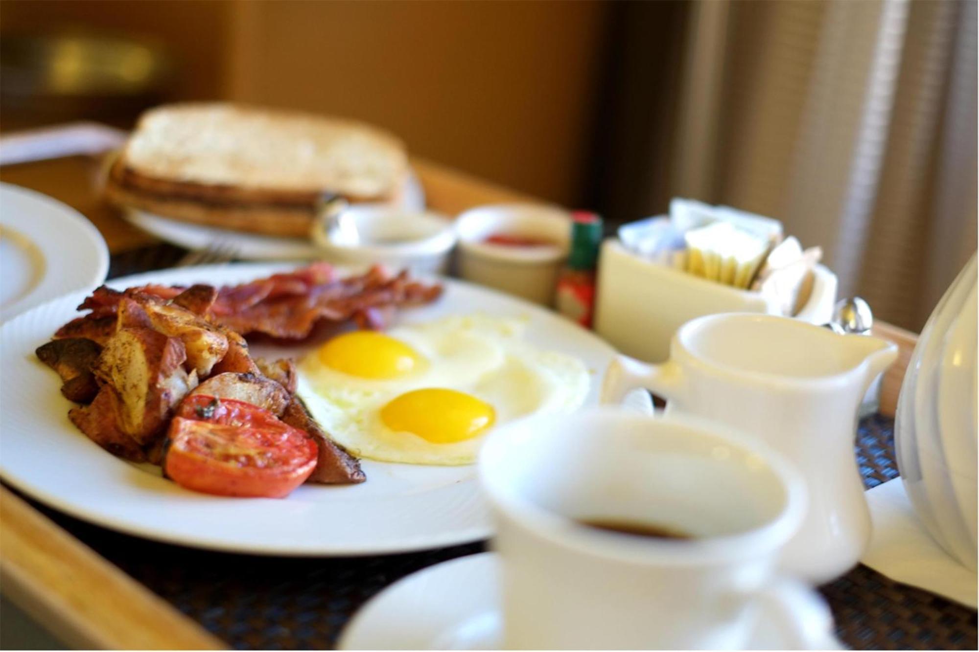 Hotel Doubletree By Hilton Convention Center Fresno